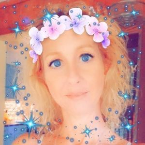 Meet your Posher, Michele